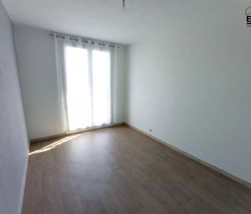 SALON DE PROVENCE - Appartement 3 pièces avec vue dégagée - Photo 2