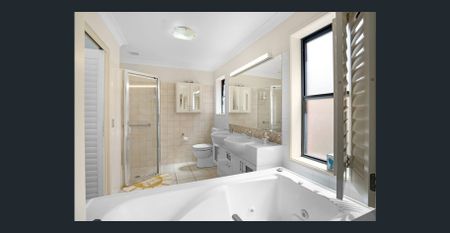 Tuscan-Inspired Ground Level Villa | 2 Bed + Spacious Study / Storage nook | Resort Facilities | Gated Community - Photo 3