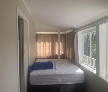 Sunny & Close To Town - Photo 3