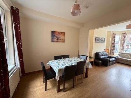 67 Dunluce Avenue, Lisburn Road, Belfast, BT9 7AW - Photo 2