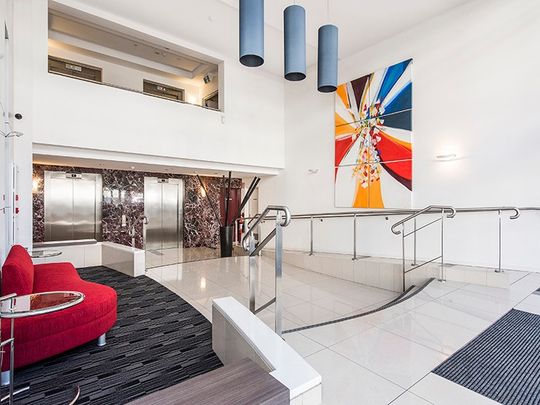 City Living at its best! - Photo 1