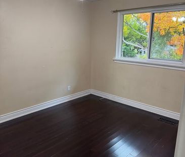 For Lease - 20 Roseglor Crescent Unit# Main-Upper level, Toronto, O... - Photo 2