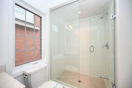 Townhouse For Lease | W8144082 - Photo 3