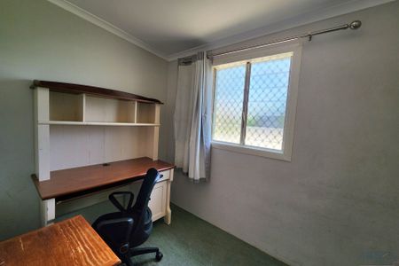 Ideal furnished one bedroom unit with powered shed! - Photo 2