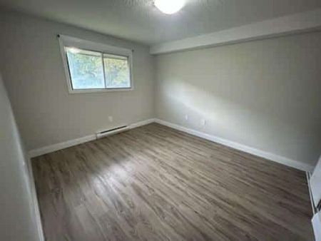 286 Conacher Dr, Unit 201, Kingston, ON - Photo 2