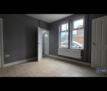 2 bedroom end of terrace house to rent - Photo 5