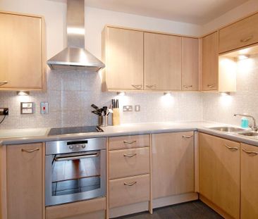 2 bedroom apartment to rent - Photo 4