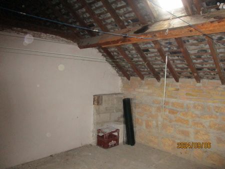 VOUZIERS, un appartement de type F3 de 120 m². - Photo 3