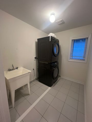 For Lease - 35 Tamworth Terrace, Barrie, Ontario - Photo 4