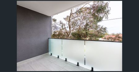 Modern Townhouse Living Across Three Light-Filled Levels - Photo 5