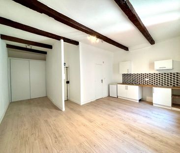 Appartement 1 pièces 31m2 MARSEILLE 7EME 680 euros - Photo 3