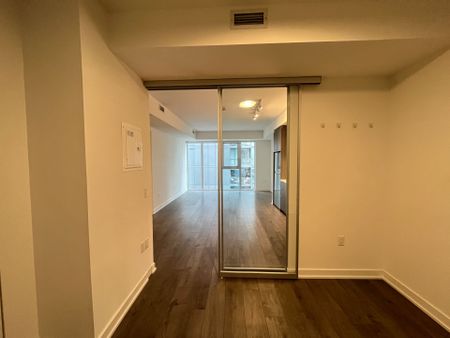 For Lease - 357 King Street Unit# 2309, Toronto, Ontario - Photo 3