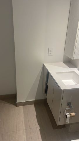For Lease - 3900 Confederation Parkway Unit# 305, Mississauga, Ontario - Photo 4