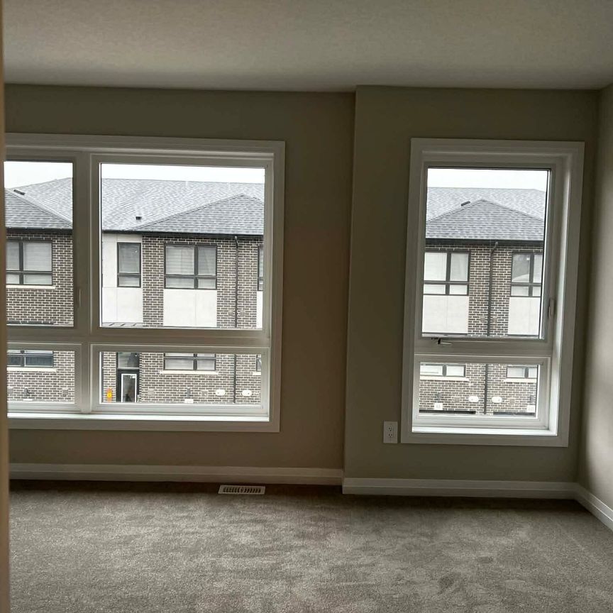 For Lease - 720 Grey Street Unit# 56, Brantford, Ontario - Photo 1