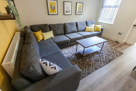 Albert Edward Road, Liverpool. - Photo 2