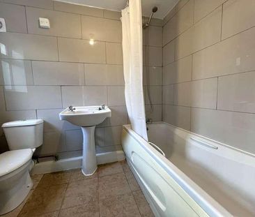 Spacious And Stunning Stanley Street, Luton, LU1 - Photo 1