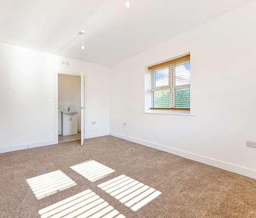 Mayles Close, Wickham, PO17 - Photo 6