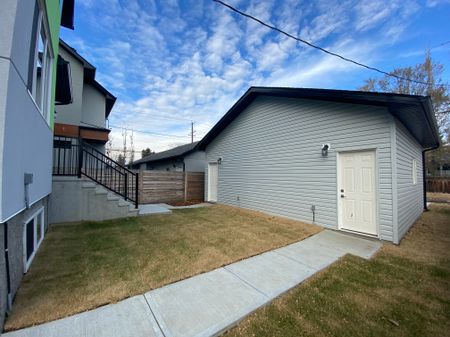 Brand New Duplex Main Level - Photo 4