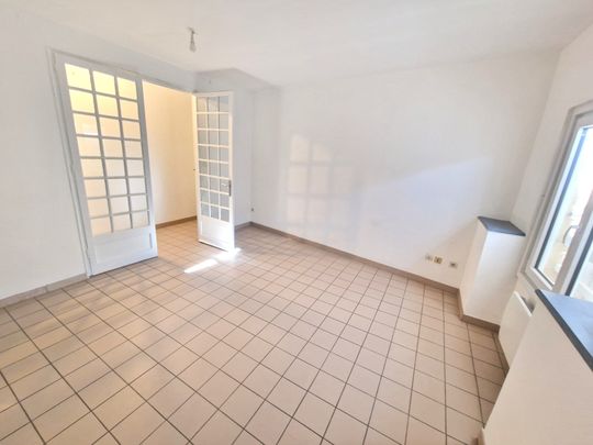 Location Appartement 4 pièces 108m² LE POET LAVAL 26160 - Photo 1