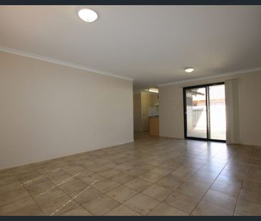 EASY CARE - EASY LIVING -- POPULAR 3 X 2 - Photo 1