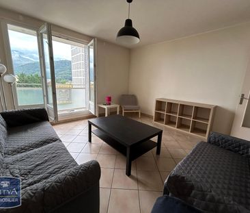 Location Appartement 4 pièces 75m² ST MARTIN D HERES 38400 - Photo 2