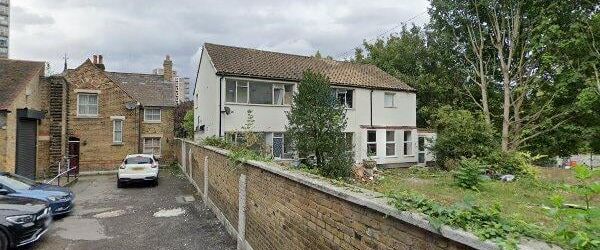 Studio Flat, Borgard Road, SE18 - Photo 1