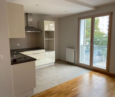 Location Appartement 2 pièces 50m² VILLEURBANNE 69100 - Photo 4