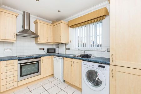 2 bedroom flat to rent - Photo 3