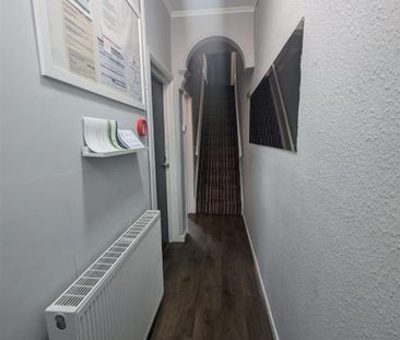 1 Beds - Property - - Photo 6