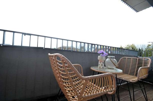 Fairfield Avenue, Staines-upon-thames, TW18 - Photo 1