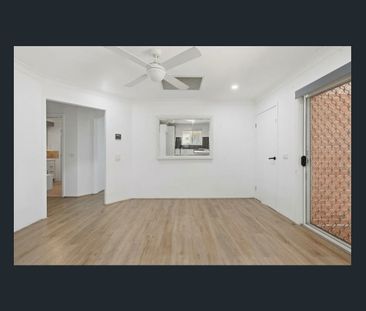 SPACIOUS FAMILY HOME IN QUIET CUL-DE-SAC - Photo 3