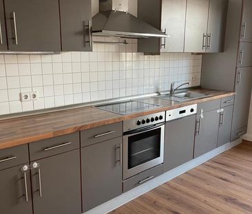 Frisch sanierte 120 qm Wohnung über zwei Etagen - Photo 2