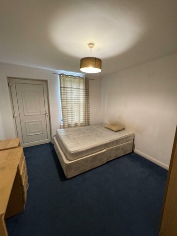 Chapel Lane, Hyde Park, LS6 - Photo 5