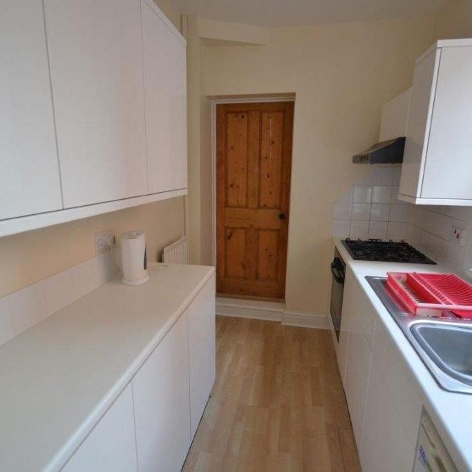 3 bedroom terraced house to rent - Photo 1