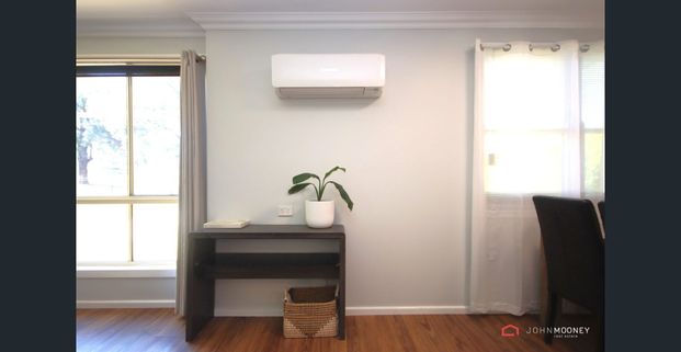 Neat as a pin, ready to move in! - Photo 1