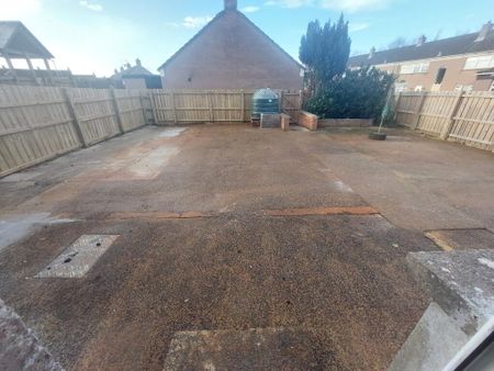 Irwin Avenue, Limavady, BT49 9HF - Photo 4