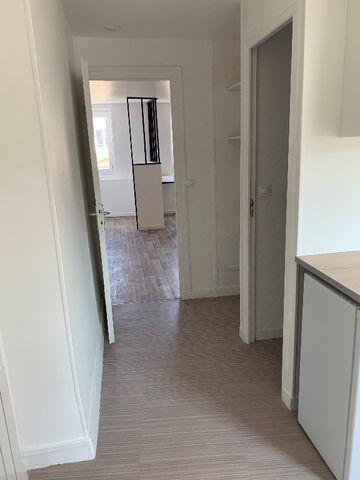 Location Appartement 1 pièce 32m² - Photo 5