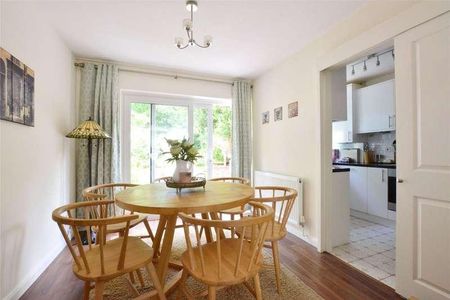 Moon Court, Lyme Farm Road, Lee, London, SE12 - Photo 4