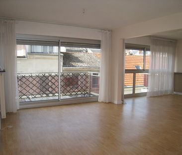 Location Appartement 4 pièces 71m² ORLEANS 45000 - Photo 2