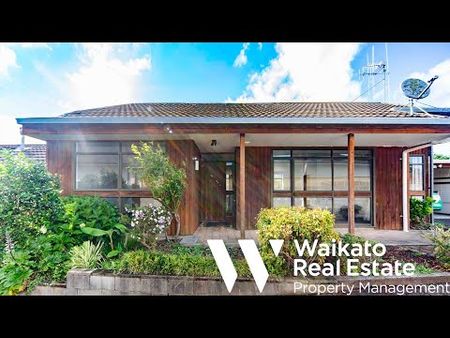 Prime Hamilton Living - Clifton Terrace Townhouse for Rent - Photo 5