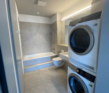 Moderne 2.5-Zimmer-Neubauwohnung mit Bergblick, Sauna & Naturpool i... - Foto 2