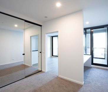 Position Perfect - Photo 6