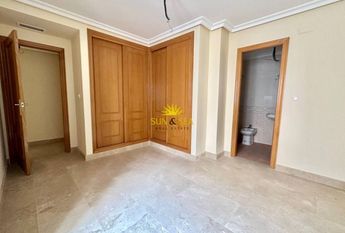 NEW 4 BEDROOM PENTHOUSE WITH SUNROOF FOR RENT IN TORREVIEJA - ALICANTE