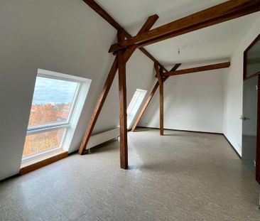 1 Monat mietfrei ( Kaltmiete) Charmante 2 - Zimmer Dachgeschosswohn... - Foto 1