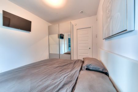 1228 Rue des Bassins #704 - Photo 2