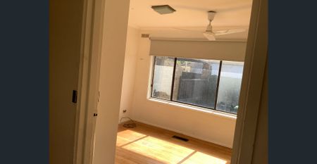 Dual Residence in Melton South - Photo 5