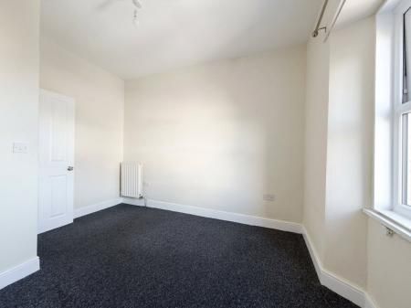 Flat 5, 5, - Photo 5