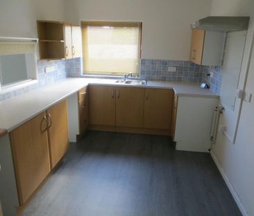 2 bedroom detached bungalow to rent - Photo 4
