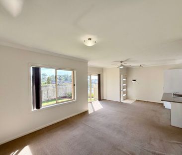 2/23 Eurimbla Street, Thornton - Photo 3