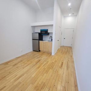 1 CH - 1 SDB - Montréal - $1,195 /mo - Photo 2
